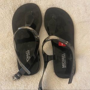 Black Michael Kors Sandals With Silver Logo Size 6
